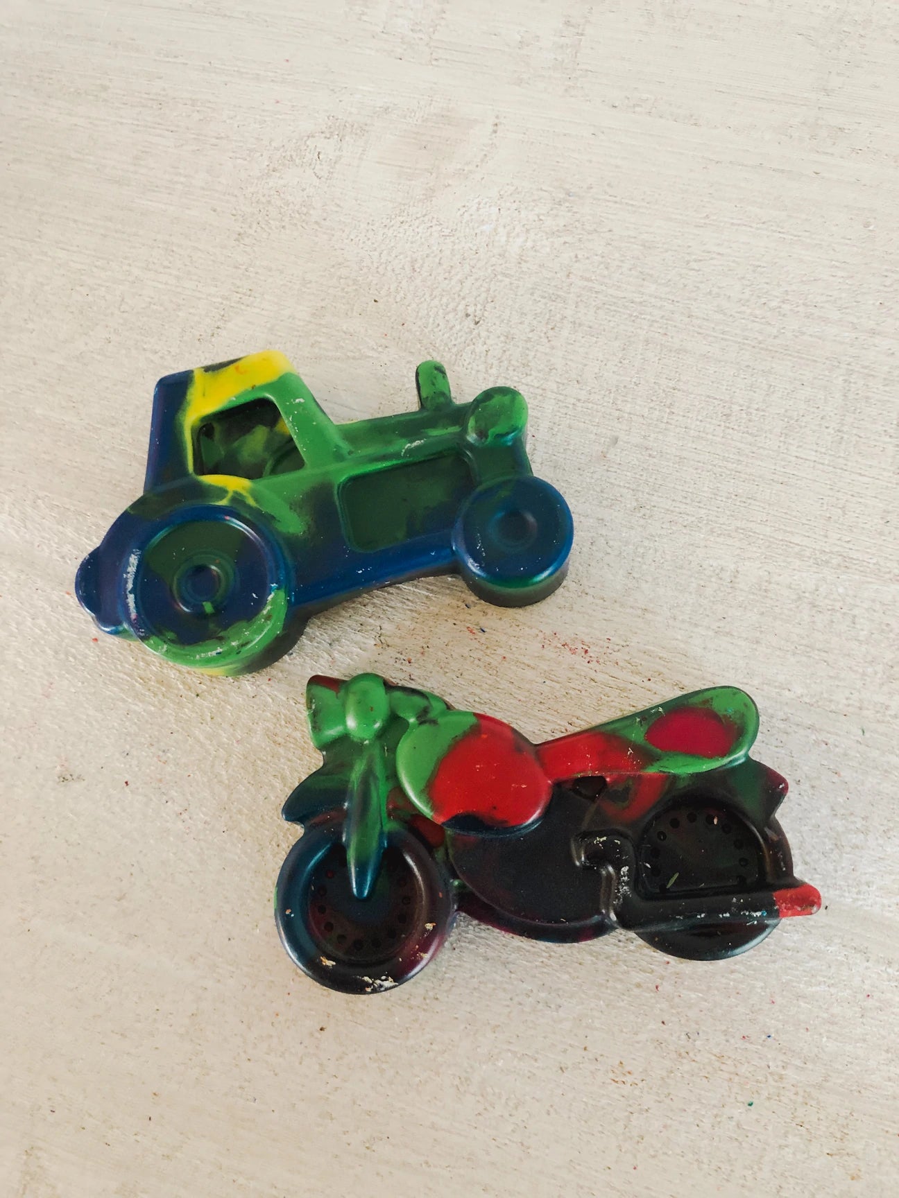 Chunky Tractor & Motorcycle Crayons
